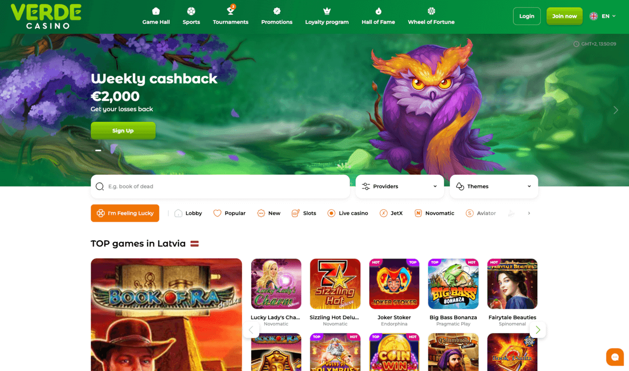 Verde Casino lobby with weekly cashback banner and top games